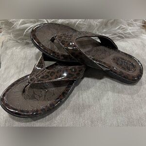 Born Concept BOC Cheetah Print Sandals Women's 8